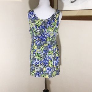 Lush sleeveless floral print top. Size L